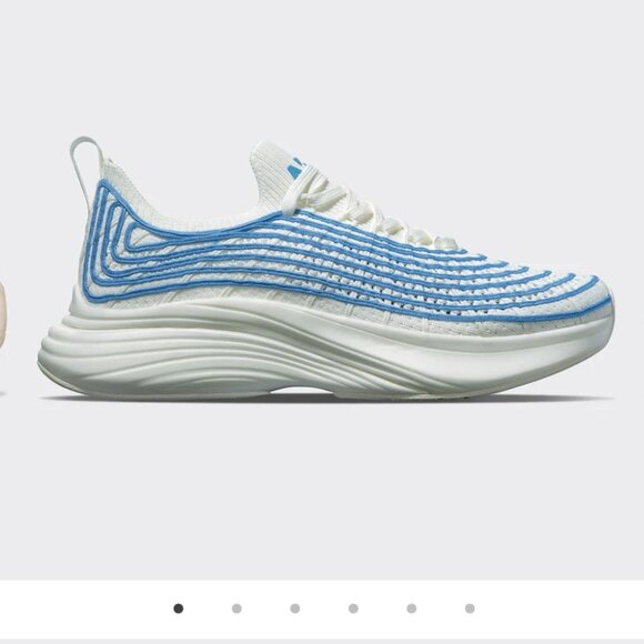 EXCELLENT CONDITION Women's APL techloom zipline runners - Picture 2 of 2